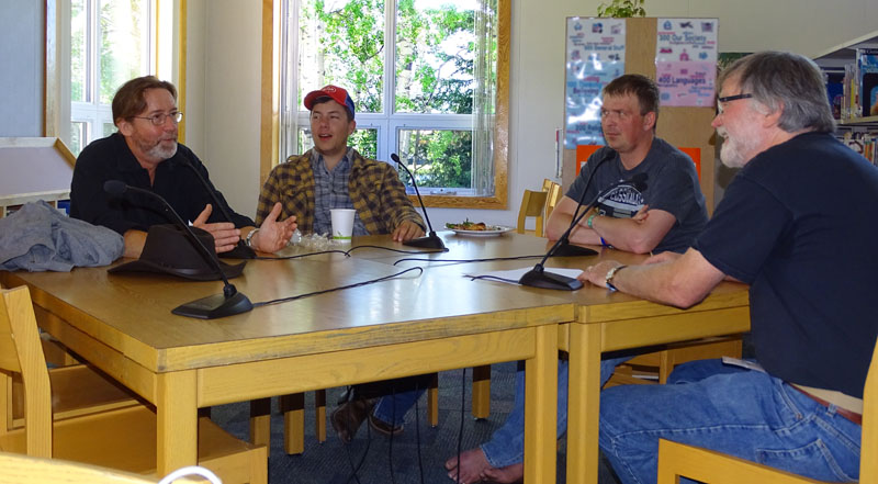 Steve Gedrose (right) in conversation with Mike Andes, Chris Sexton and Caleb Cox (from left to right)
